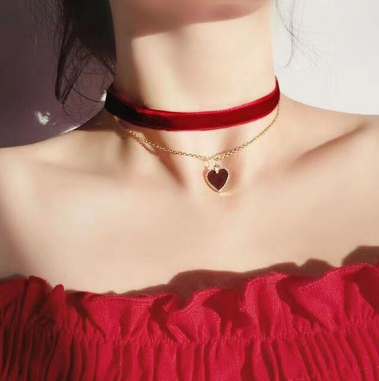 Layered Pendant Necklace Aesthetic - ロマンチックな二重層チョーカーネックレスレッドベルベットハートペンダントヴィンテージゴシック美的 Y2K ジュエリー女性のためのユニークなギフト