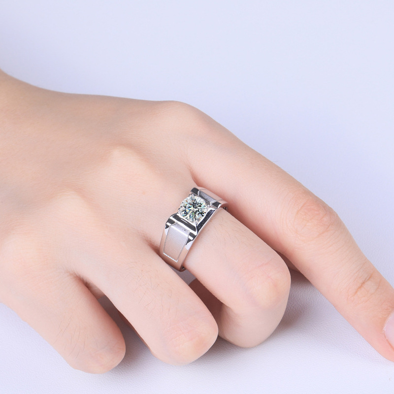 人気商品のS925スターリングシルバー製リング。幅広のデザイ - Moissanite Engagement Ring 1 Carat のレビューと価格