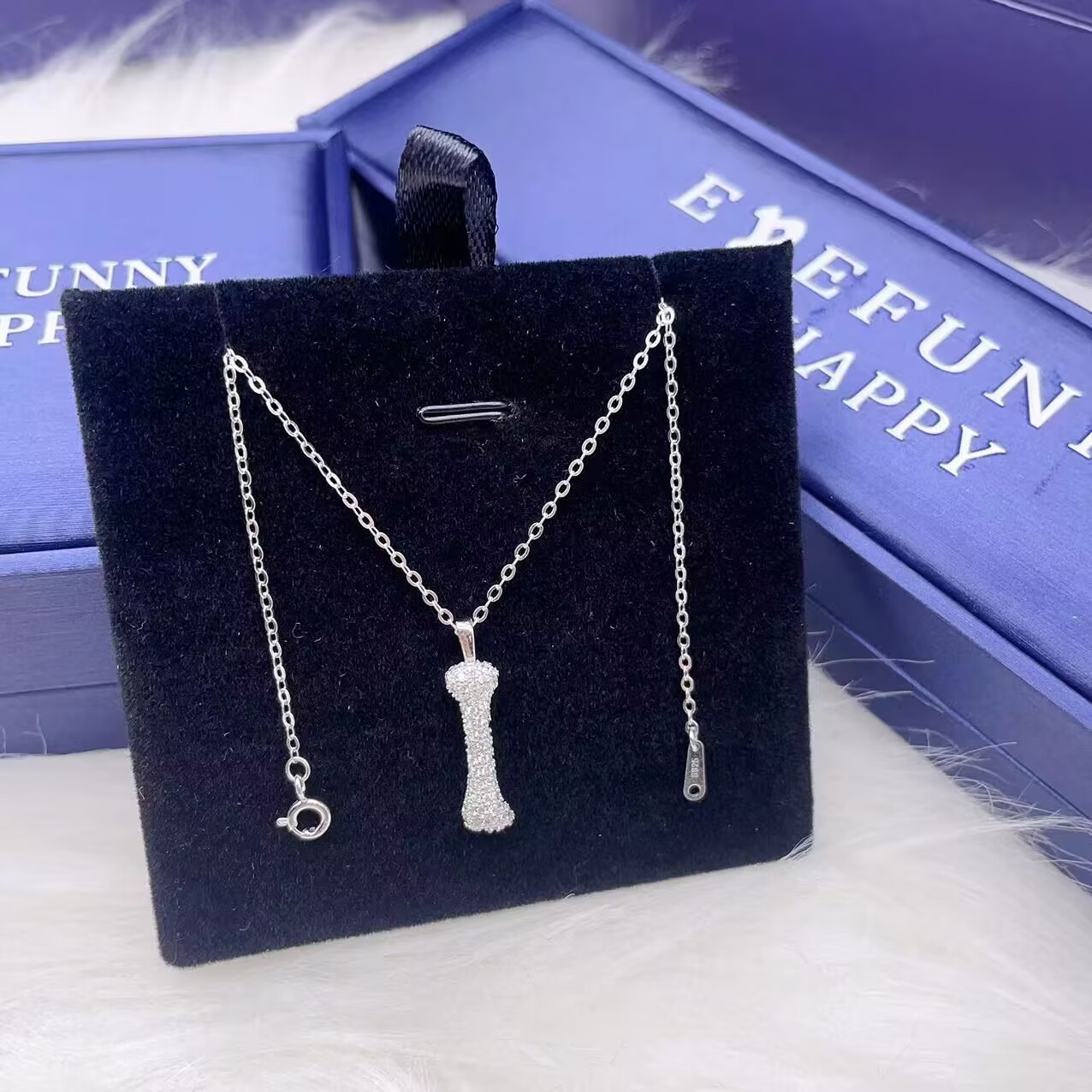 バージョンアップしました！ 王一博のオールインワン925スタ - Anime Pendant Necklace のレビューと価格