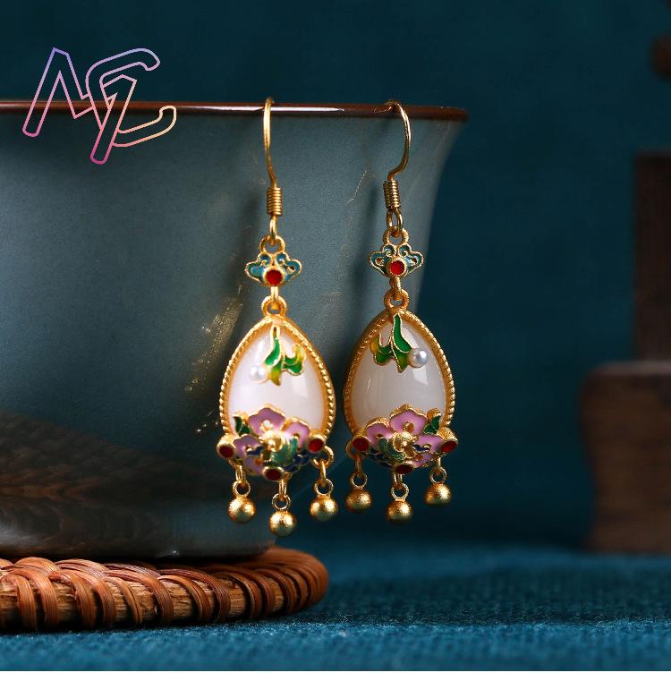 天然翡翠フラワーイヤリングチャームアミュレットデザイナーリア - Earrings のレビューと価格